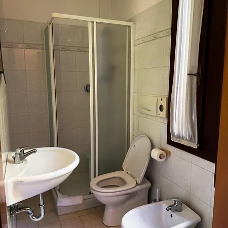 Hotel Adua 2*