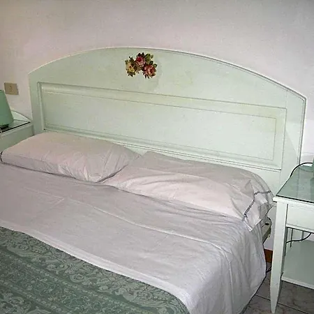 Adua 2* Velence