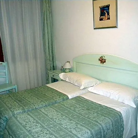 Adua 2* Venice
