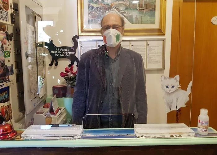 阿杜阿酒店 2*